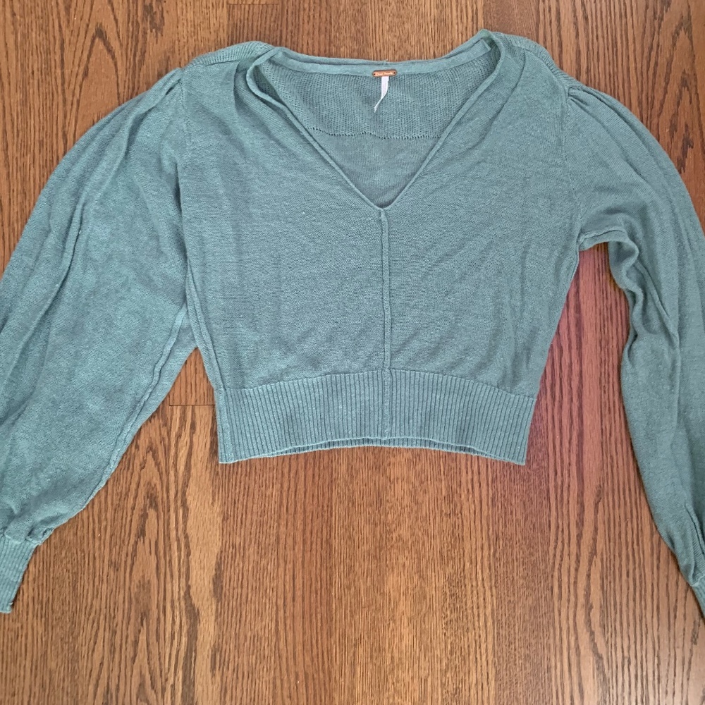 Free People Women's High Low V-Neck Cropped Knit Sweater, Teal, Small